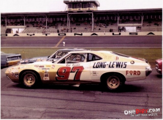 Illustration for article titled Fourza Vintage Nascar Stock Cars